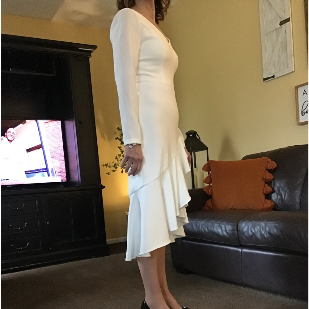 Beautiful dress.  New with tags. - Picture 3 of 4